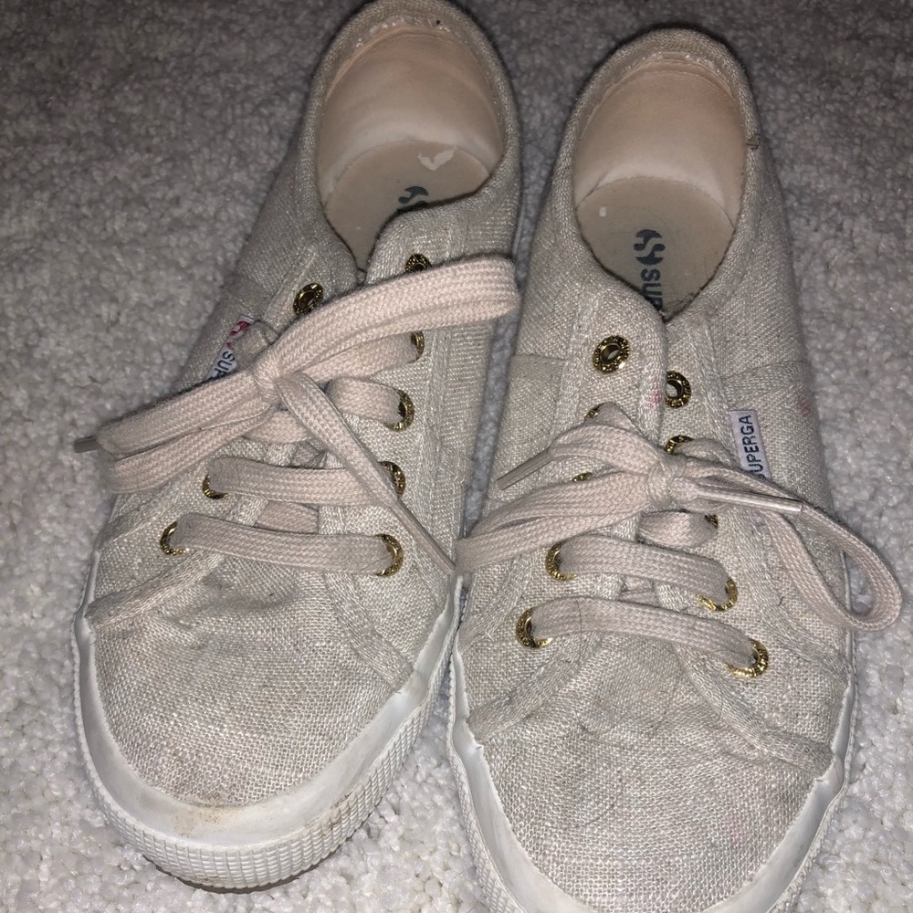 Wheat colored supergas